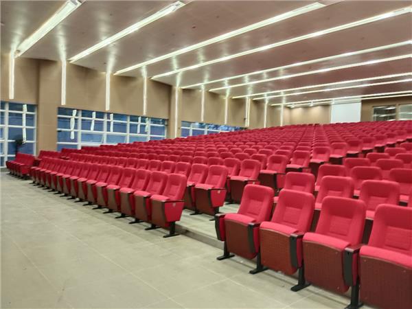 Hội trường 1.000m² quy mô lớn – Giải pháp thiết kế & thi công tối ưu